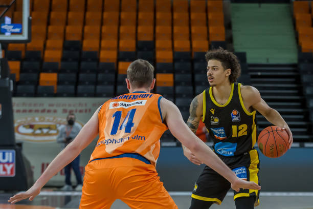 湖人队罚球 湖人队罚球