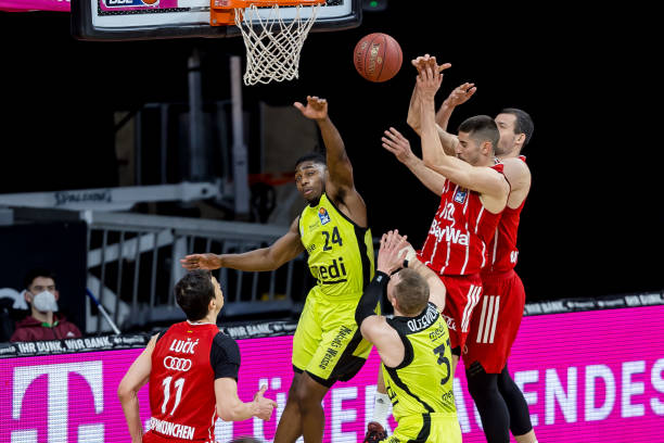 意甲锋线引 意甲锋线引